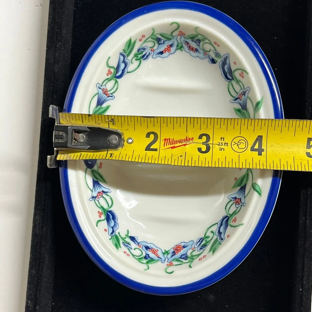 Vintage Eau de Gucci Floral Porcelain Soap Dish Blue Collectible Bath Luxe